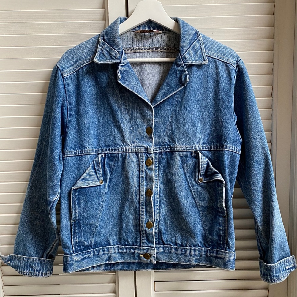 VTG Women’s MED Chic Brand Denim Jacket Jean